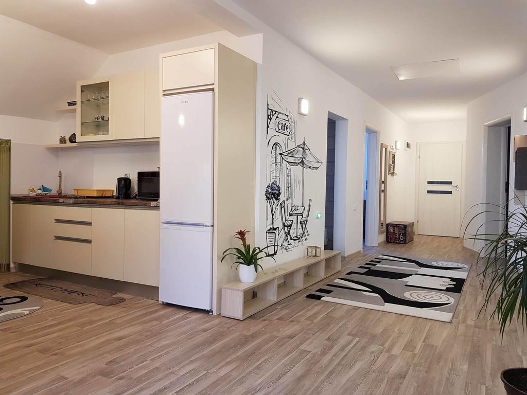 Cristina House Apartment Брашов Екстериор снимка